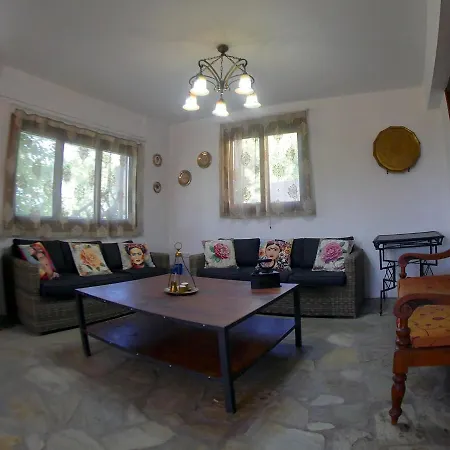 Luxurius Vila Lichada Holiday home *